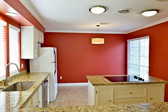 13723 Ella Lee Lane, Houston, TX 77077