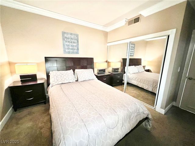 260 East Flamingo Road 204, Las Vegas, NV 89169