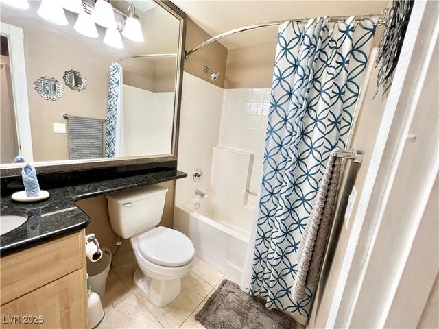 260 East Flamingo Road 204, Las Vegas, NV 89169