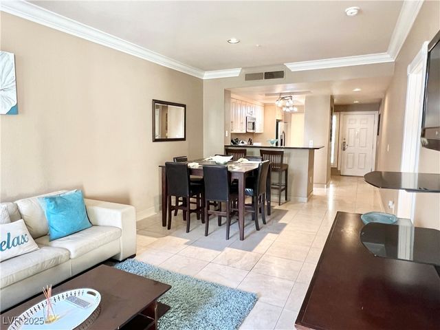 260 East Flamingo Road 204, Las Vegas, NV 89169