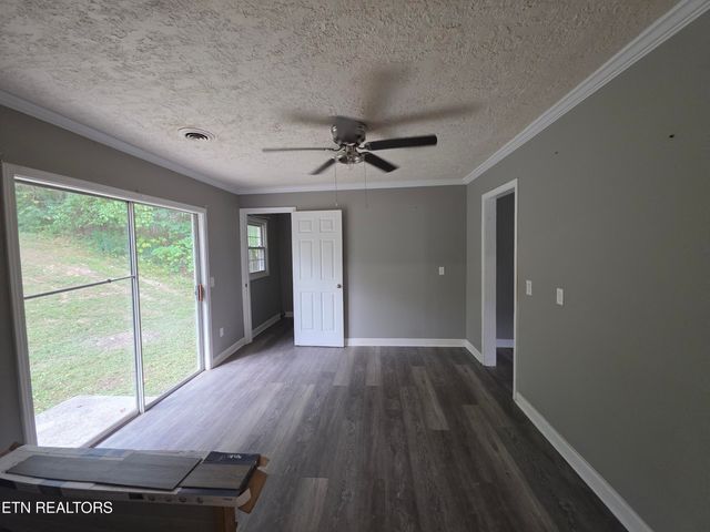 162 Andy Baird Drive, Lafollette, TN 37766