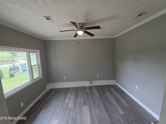 162 Andy Baird Drive, Lafollette, TN 37766