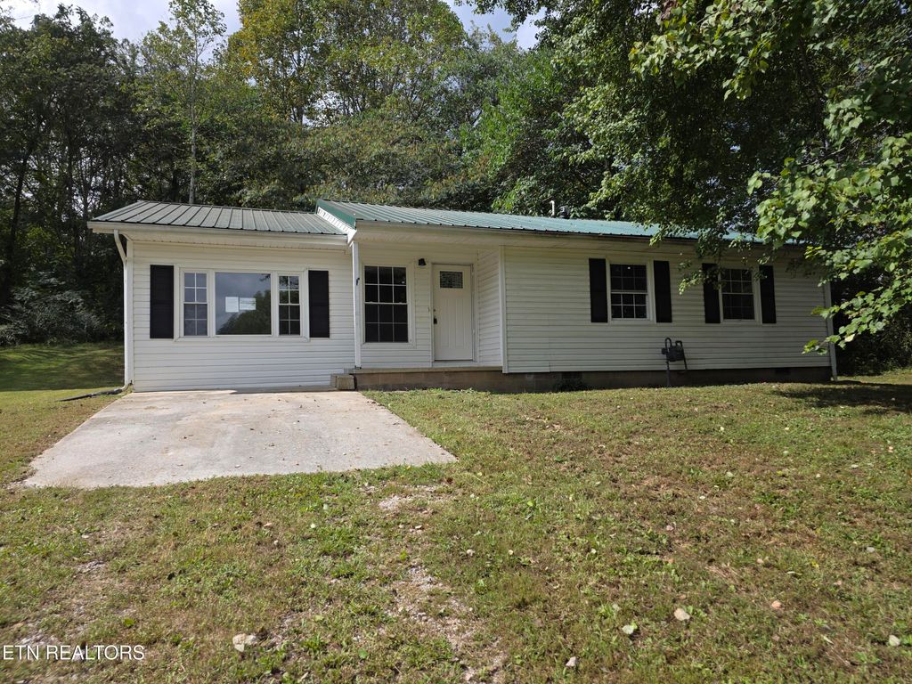 162 Andy Baird Drive, Lafollette, TN 37766