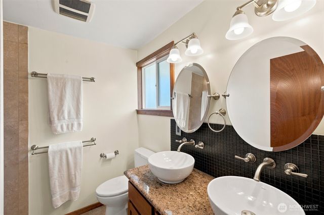 3657 SW 318th Street, Federal Way, WA 98023