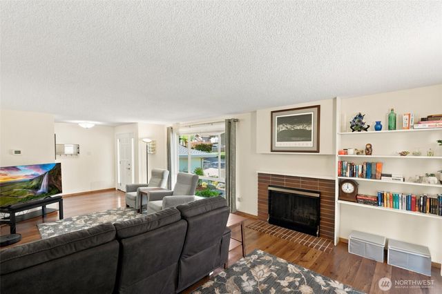3657 SW 318th Street, Federal Way, WA 98023