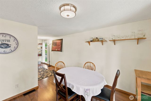 3657 SW 318th Street, Federal Way, WA 98023