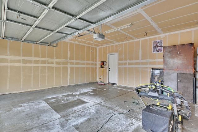 1302 Amaranth St, Plumas Lake, CA 95961