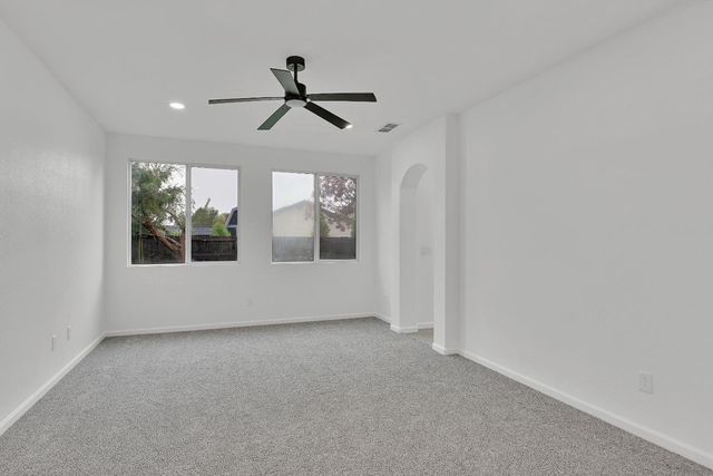 1302 Amaranth St, Plumas Lake, CA 95961