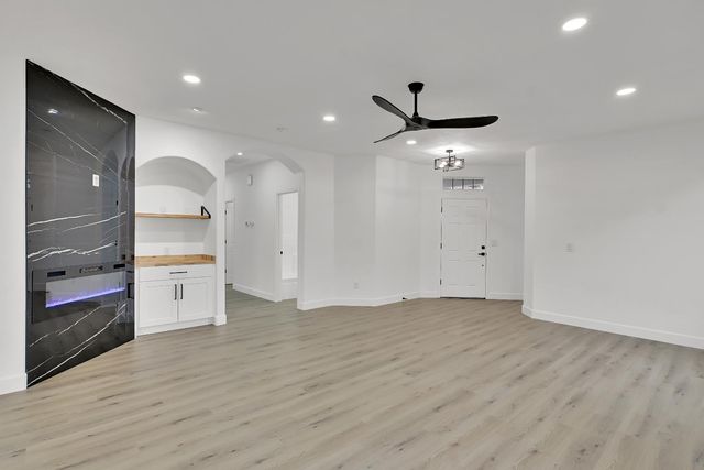 1302 Amaranth St, Plumas Lake, CA 95961