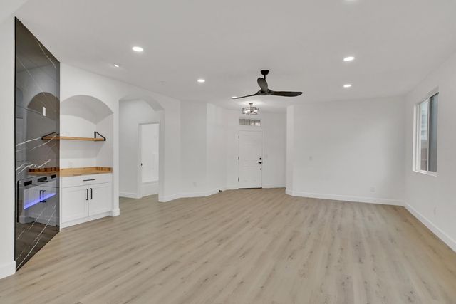 1302 Amaranth St, Plumas Lake, CA 95961