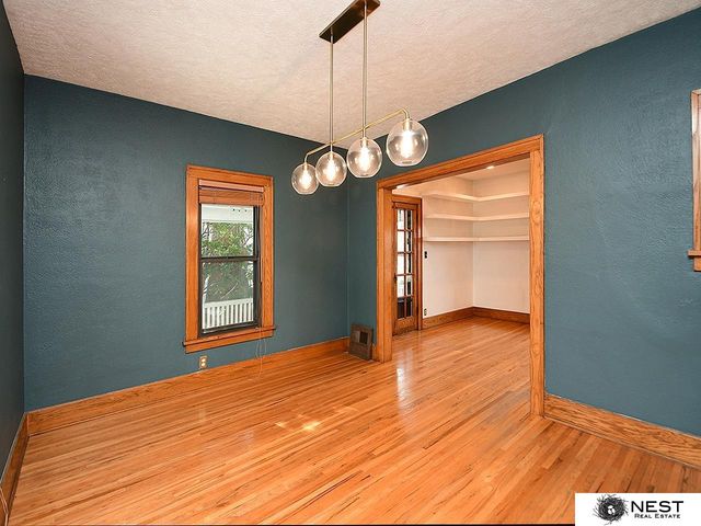 2140 S 33 Street, Lincoln, NE 68506