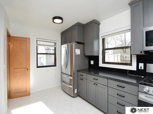 2140 S 33 Street, Lincoln, NE 68506