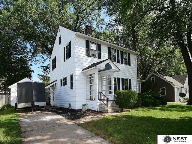 2140 S 33 Street, Lincoln, NE 68506