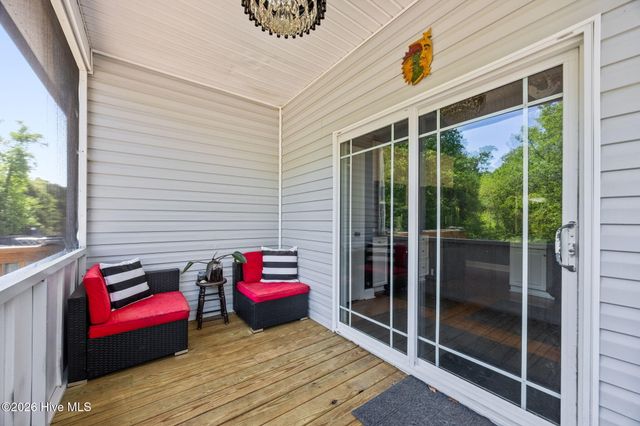 106 Wild Oak Drive, Newport, NC 28570