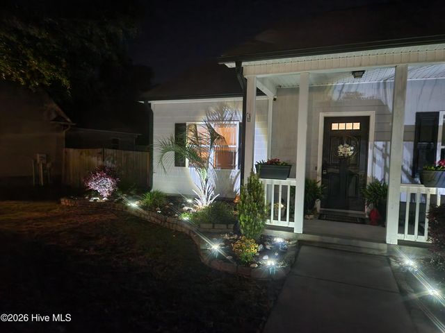 106 Wild Oak Drive, Newport, NC 28570