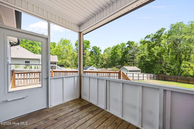 106 Wild Oak Drive, Newport, NC 28570