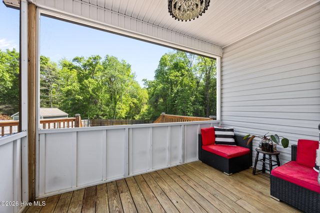 106 Wild Oak Drive, Newport, NC 28570