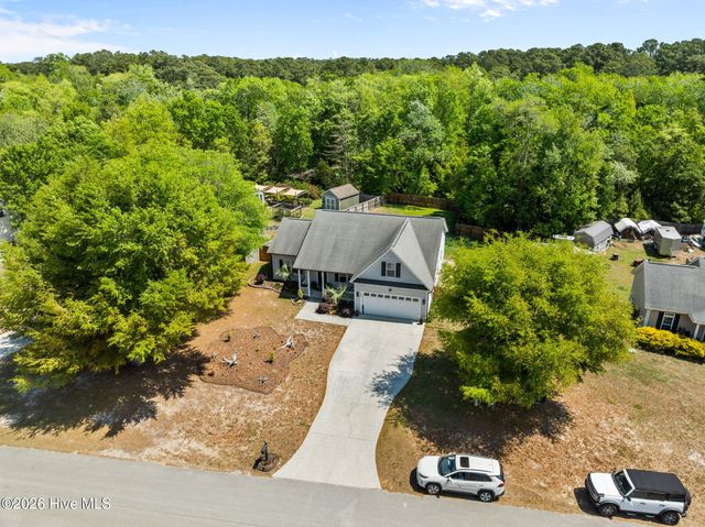 106 Wild Oak Drive, Newport, NC 28570