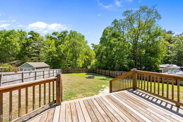 106 Wild Oak Drive, Newport, NC 28570