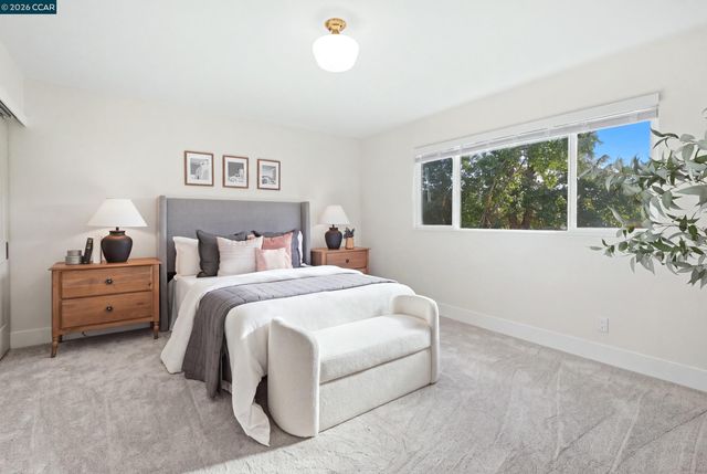15 Citadel Ct, Pleasant Hill, CA 94523