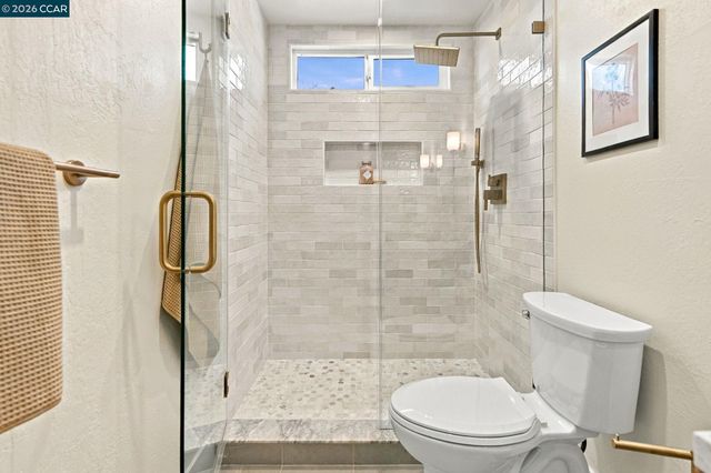 15 Citadel Ct, Pleasant Hill, CA 94523