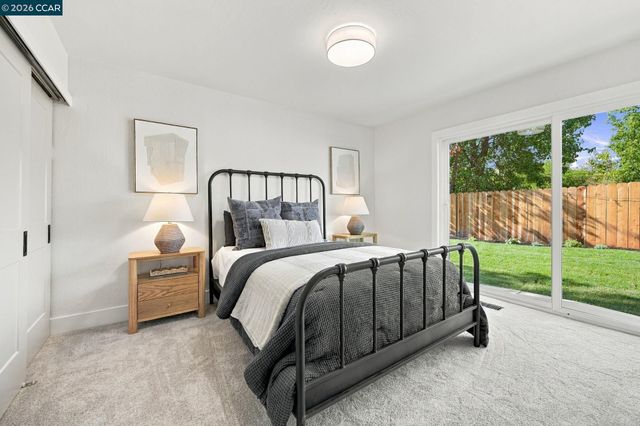 15 Citadel Ct, Pleasant Hill, CA 94523