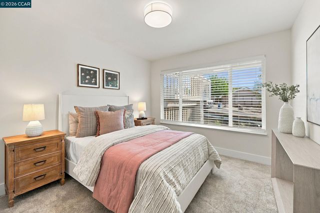 15 Citadel Ct, Pleasant Hill, CA 94523