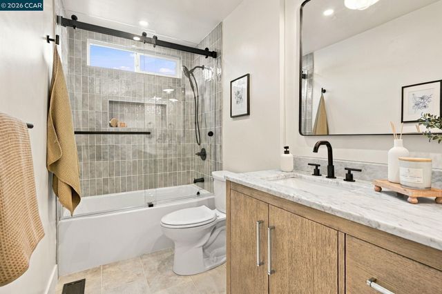 15 Citadel Ct, Pleasant Hill, CA 94523