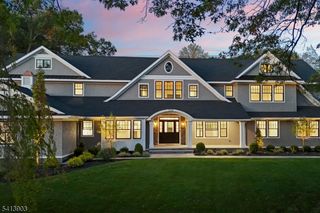 330 HARTSHORN DRIVE, Millburn Twp., NJ 07078