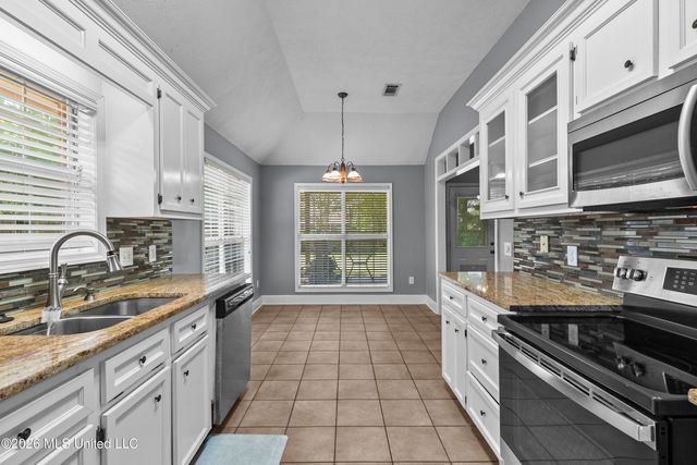417 Madison Oaks Drive, Madison, MS 39110