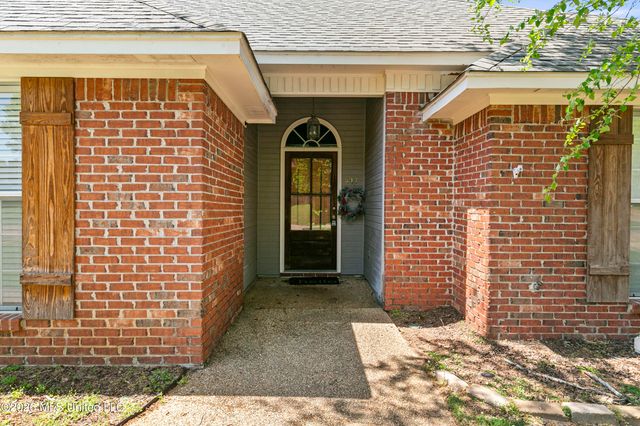 417 Madison Oaks Drive, Madison, MS 39110