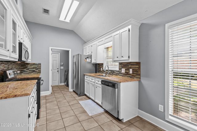 417 Madison Oaks Drive, Madison, MS 39110