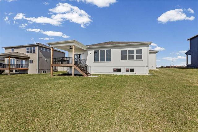 18615 W 193rd Street, Spring Hill, KS 66083