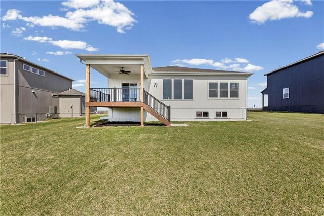 18615 W 193rd Street, Spring Hill, KS 66083