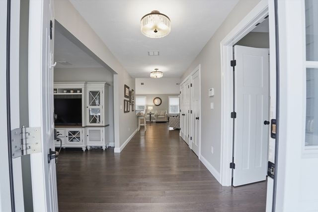 6 Woodrow Ln, West Bridgewater, MA 02379