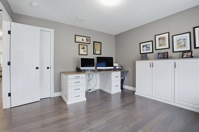 6 Woodrow Ln, West Bridgewater, MA 02379