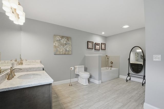 6 Woodrow Ln, West Bridgewater, MA 02379