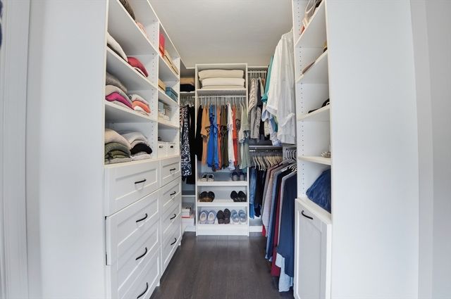 6 Woodrow Ln, West Bridgewater, MA 02379