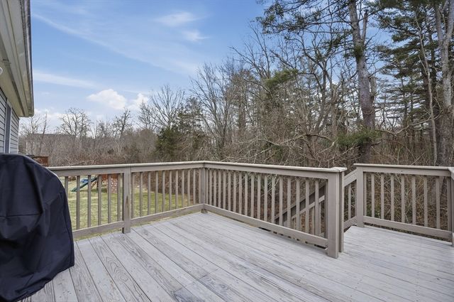 6 Woodrow Ln, West Bridgewater, MA 02379