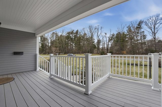 6 Woodrow Ln, West Bridgewater, MA 02379