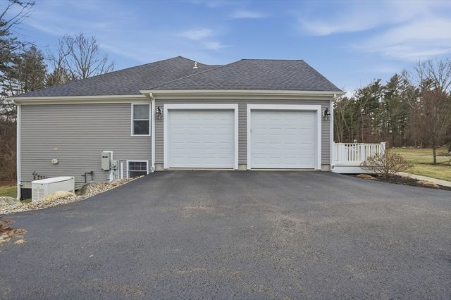 6 Woodrow Ln, West Bridgewater, MA 02379