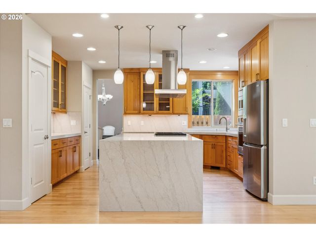 19912 Se 7TH Way, Camas, WA 98607