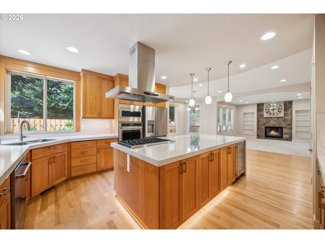 19912 Se 7TH Way, Camas, WA 98607