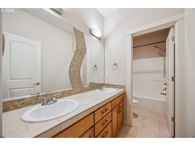 19912 Se 7TH Way, Camas, WA 98607