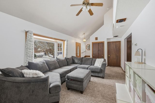 52 Birch Street, Plymouth, MA 02360