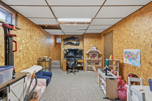 52 Birch Street, Plymouth, MA 02360