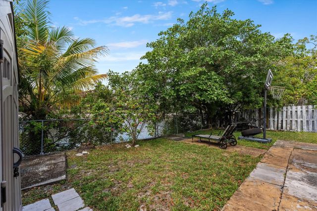 6552 Harbour Road, North Lauderdale, FL 33068