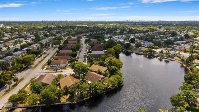 6552 Harbour Road, North Lauderdale, FL 33068