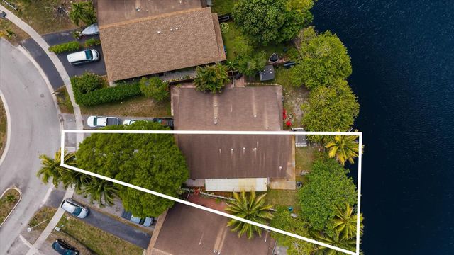 6552 Harbour Road, North Lauderdale, FL 33068