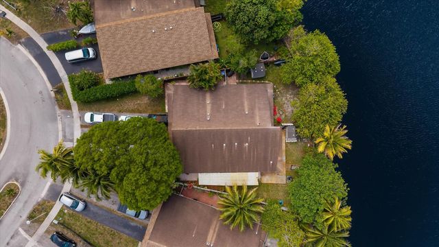 6552 Harbour Road, North Lauderdale, FL 33068